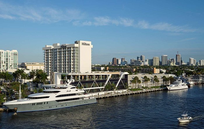 THE SMOOTH JAZZ CRUISE
HILTON FT LAUDERDALE MARINA
SIGNATURE CRUISE EXPERIENCES