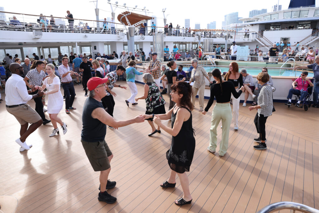 The Jazz Cruise
Signature Cruise Experiences
Dancing